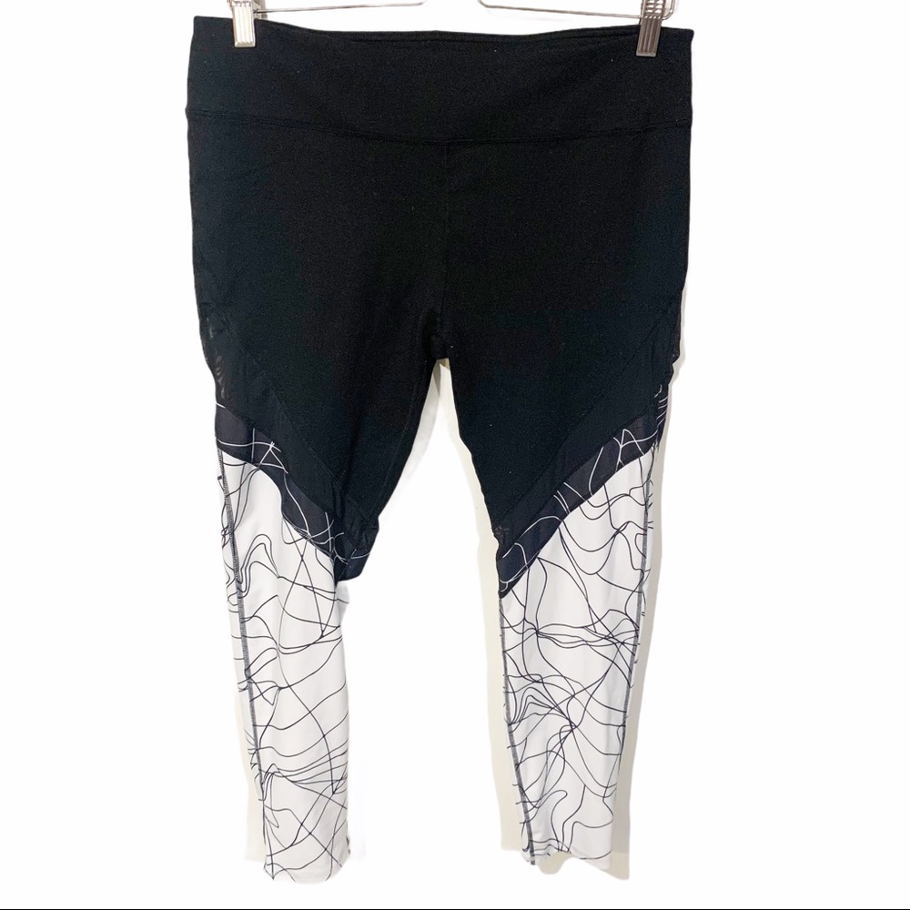 Fabletics Powerhold Black Printed Mid Rise Mesh Athletic Legging